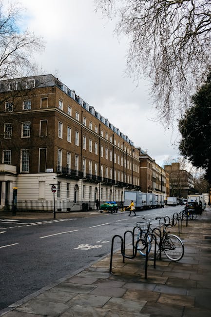 South Kensington station access guide for Brompton removals